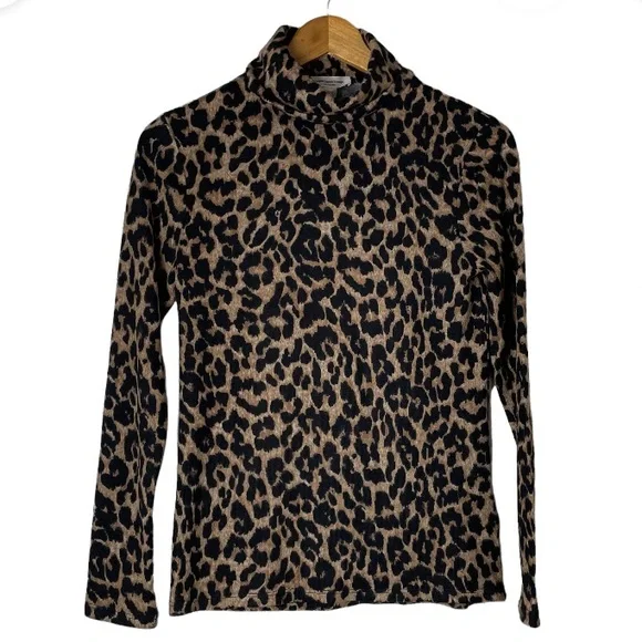 BEACH LUNCH LOUNGE SHAYNA ANIMAL PRINT SWEATER - Picture 3 of 7